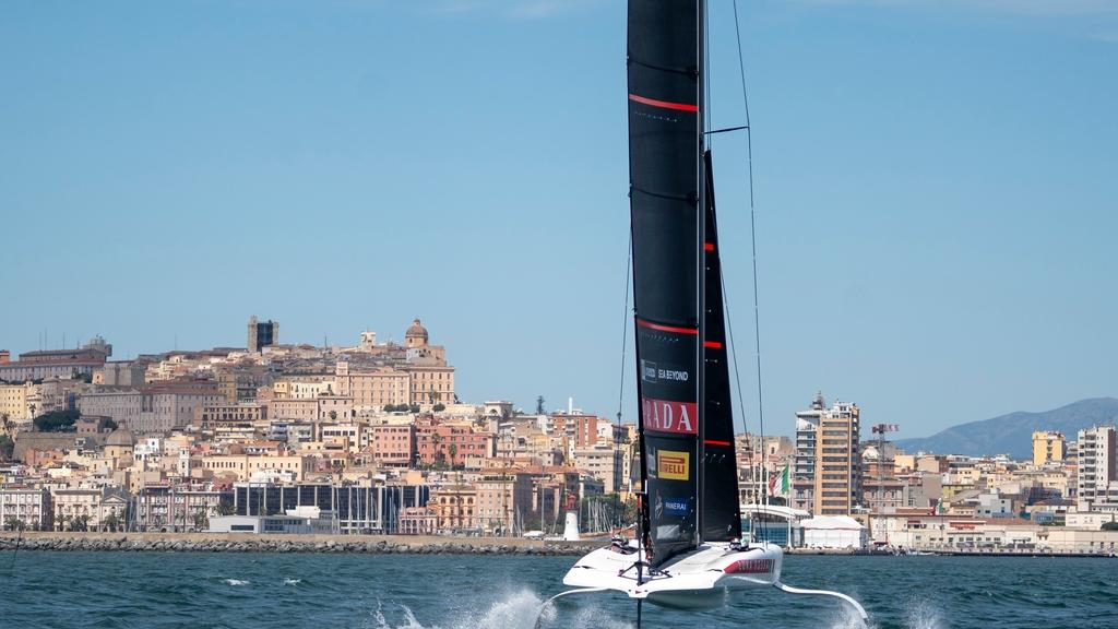 Il grande giorno dell’America’s Cup in Sardegna: oggi la cerimonia al Bastione, da domani le gare – Il calendario