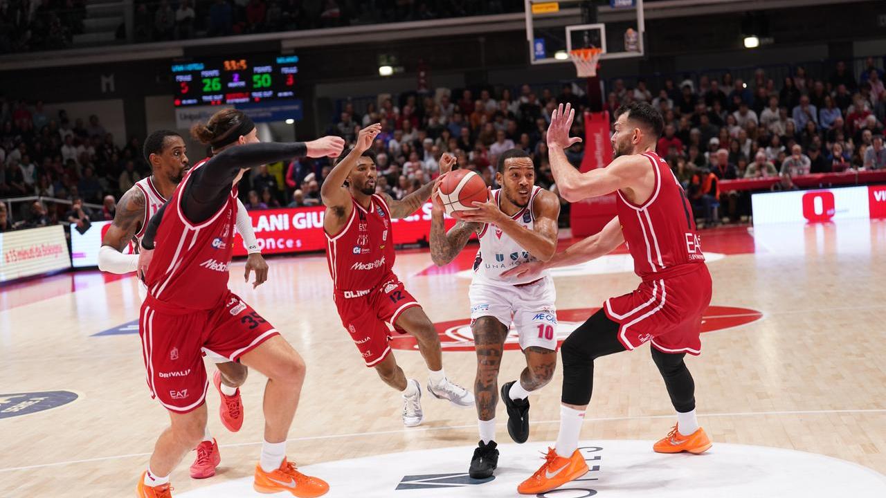 LIVE, Una Hotels-Olimpia Milano: la cronaca in diretta di Gara 3