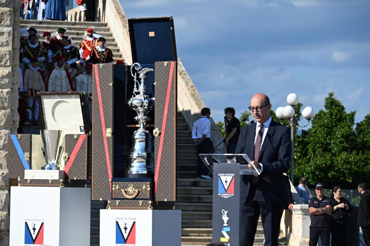 Cagliari, la Louis Vuitton America’s cup entra nel vivo