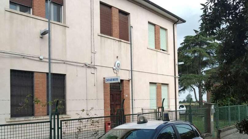 Finti carabinieri a Ro. Coppia truffata per 16mila euro