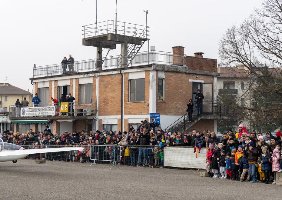 Ferrara, aumentano i costi dell’aeroporto: dal Comune mezzo milione in più