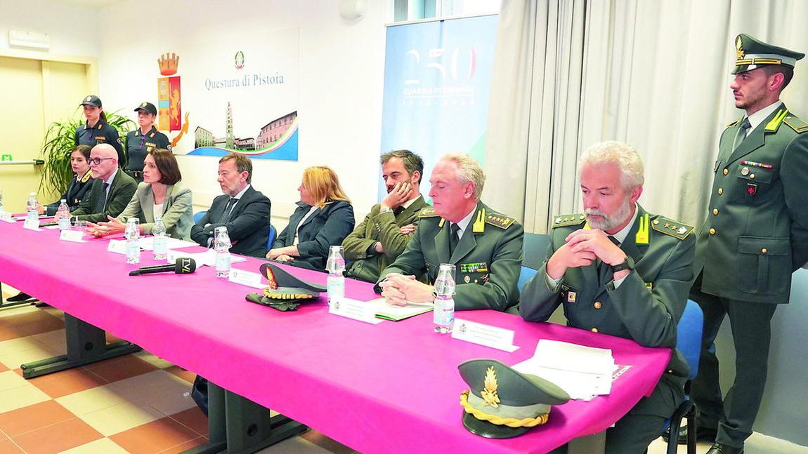 La conferenza stampa dell'aprile 2024 in cui furono annunciati gli arresti