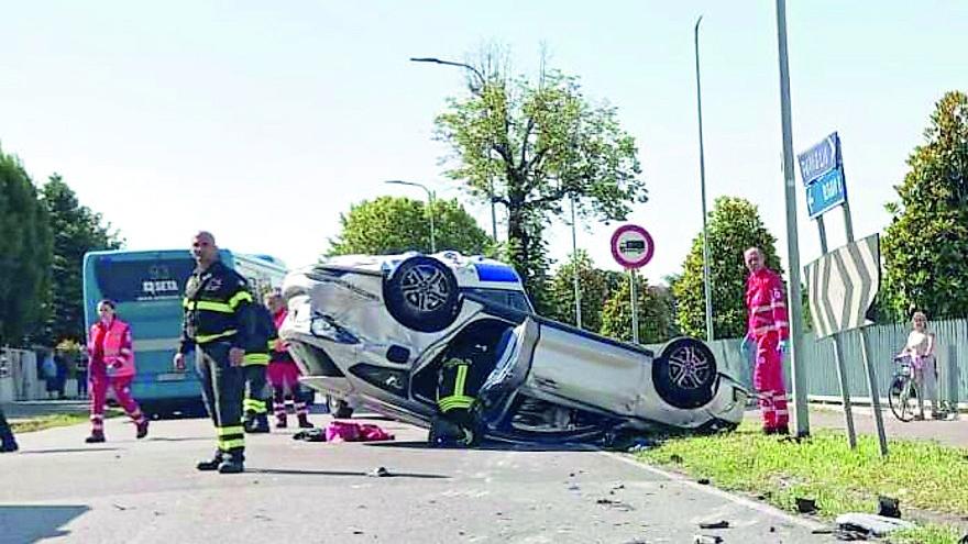 Scippatore arrestato dopo la fuga: il 54enne guidava sotto l’effetto di droghe ed era appena uscito di galera