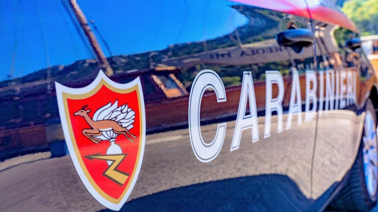 Evade dai domiciliari per incontrare gli amici: arrestato – Ecco chi è