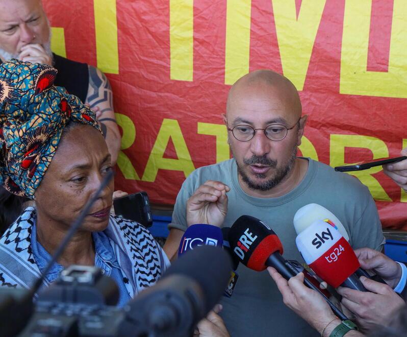 Flotilla, Antonella Bundu e Dario Salvetti raccontano la detenzione: «Tenuti in un lager galleggiante»