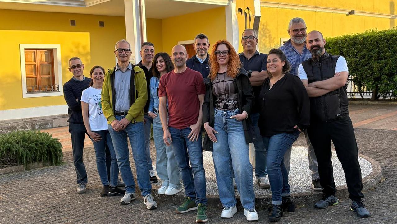 Corsa solitaria verso il terzo mandato. Il quorum è l’avversario da battere