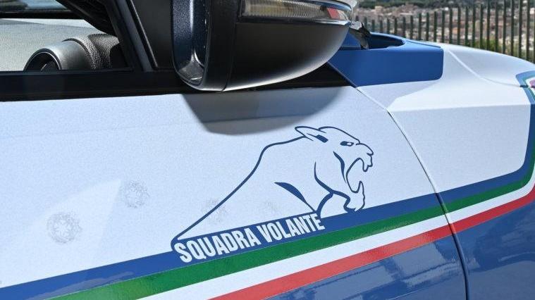 Terrore alla Cavalcata sarda, rapina con la pistola durante la festa: arrestato un uomo
