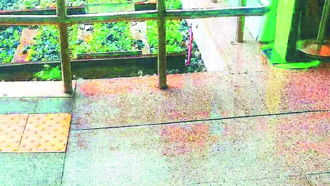 Cade alla stazione Termini e si rompe un femore, risarcito un sassarese