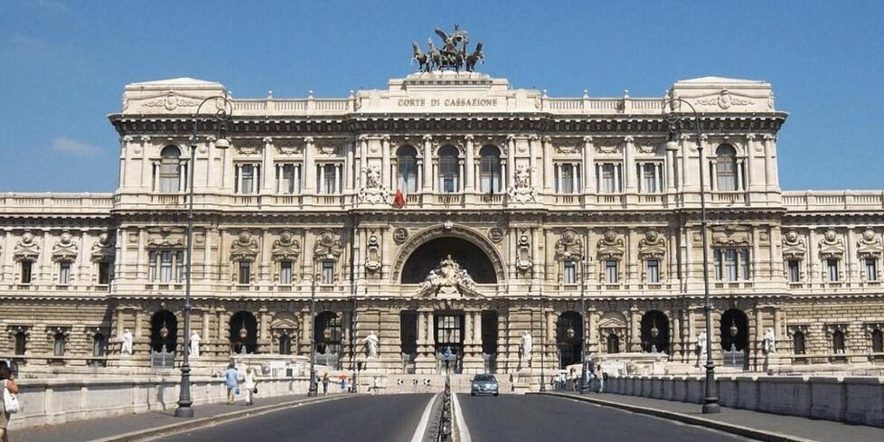 
	La Corte di Cassazione

