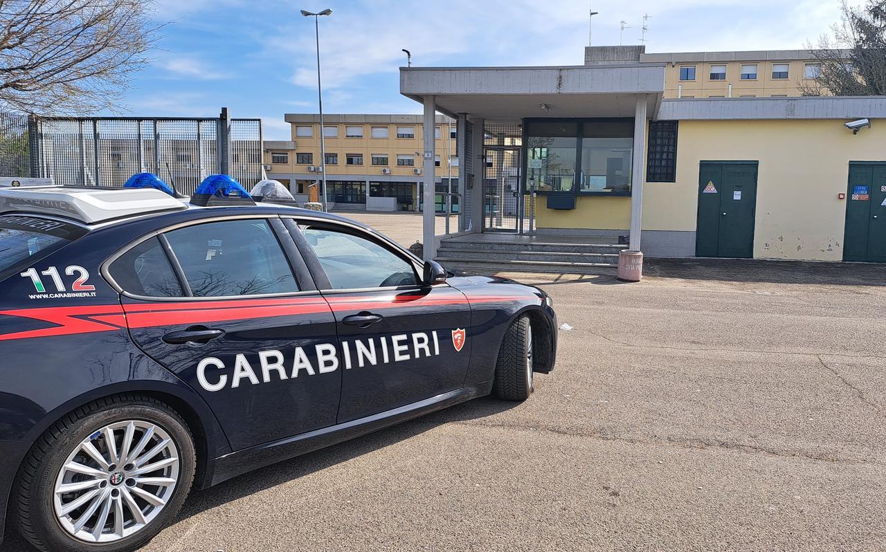 Giro di cocaina, hashish e marijuana: smantellata una rete di spaccio, sequestrati 180mila euro
