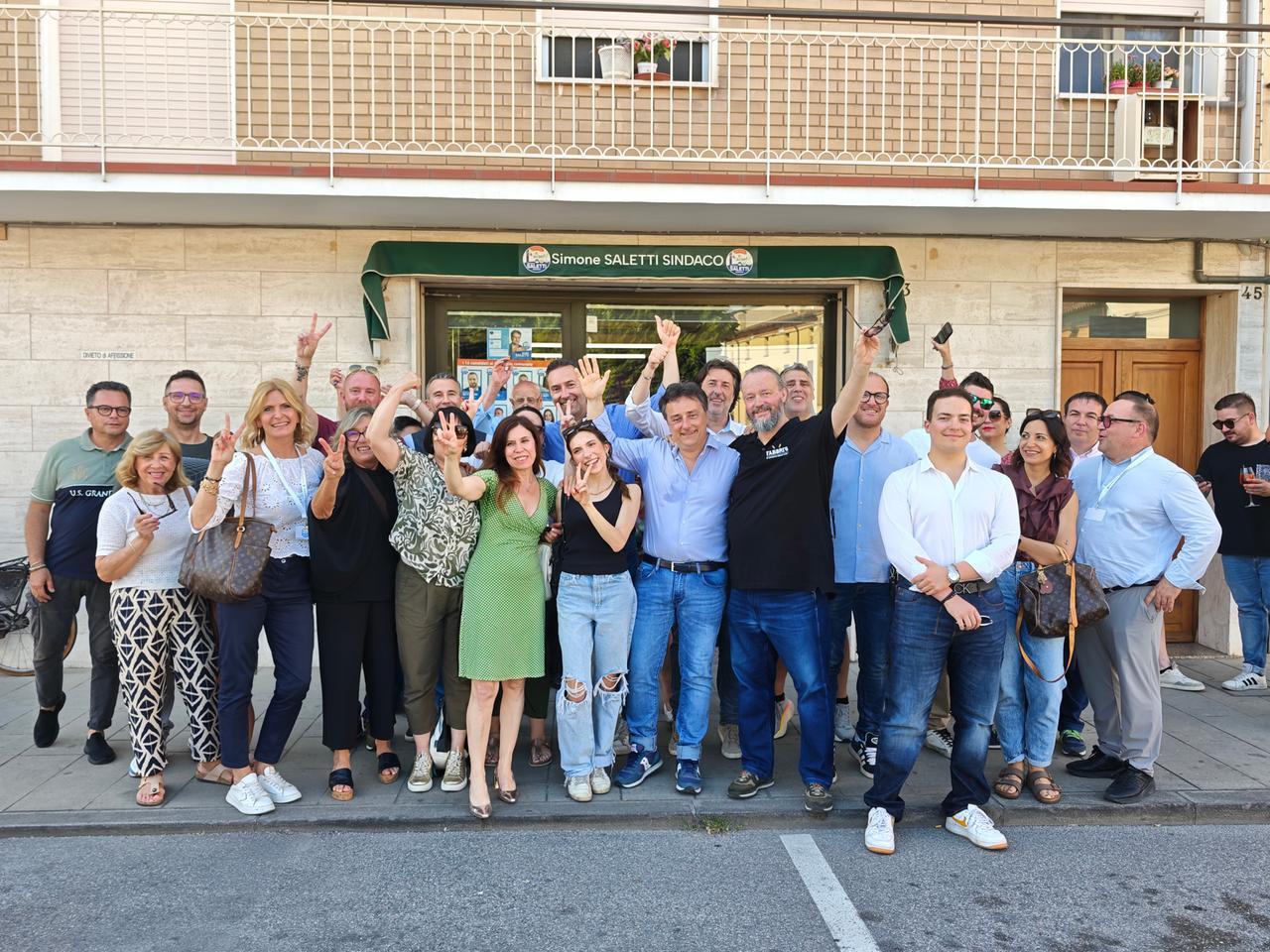Bondeno, Saletti rieletto sindaco: «Cuore pieno di gioia»