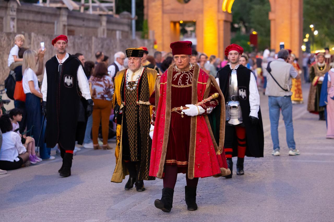 Palio di Ferrara, il miglior Corteo è di San Luca. A San Giacomo il “Nives Casati”