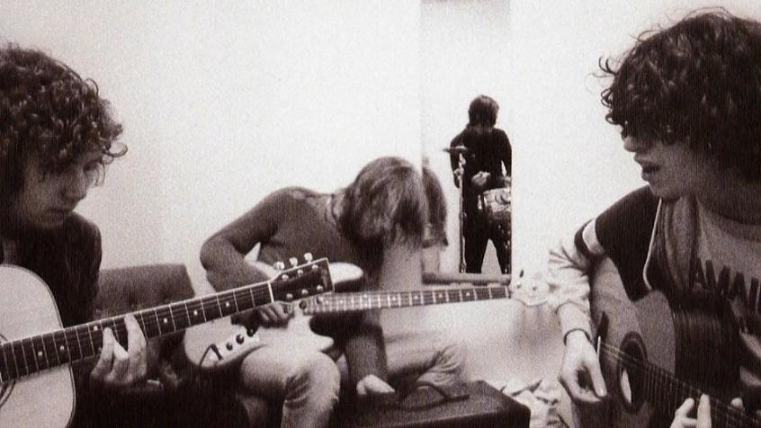 I Kooks per la prima volta in Sardegna per un concerto speciale a 20 anni da “Inside In / Inside out” – Ecco dove e quando