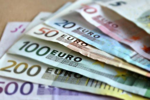 Fisco, controlli sui conti correnti: non solo contanti, ecco quando scattano le verifiche
