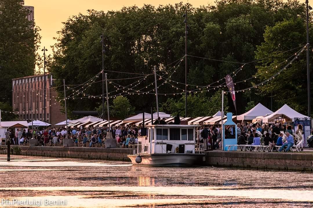 Calici d’Estate da venerdì sulla Darsena a Ferrara