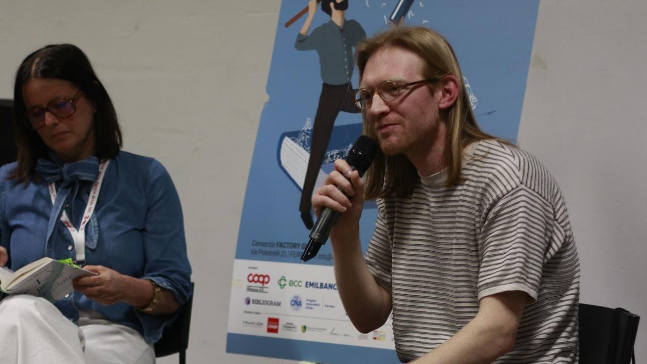 Tra social, poesia e lettori ideali: “Le parole affilate” di Zambon
