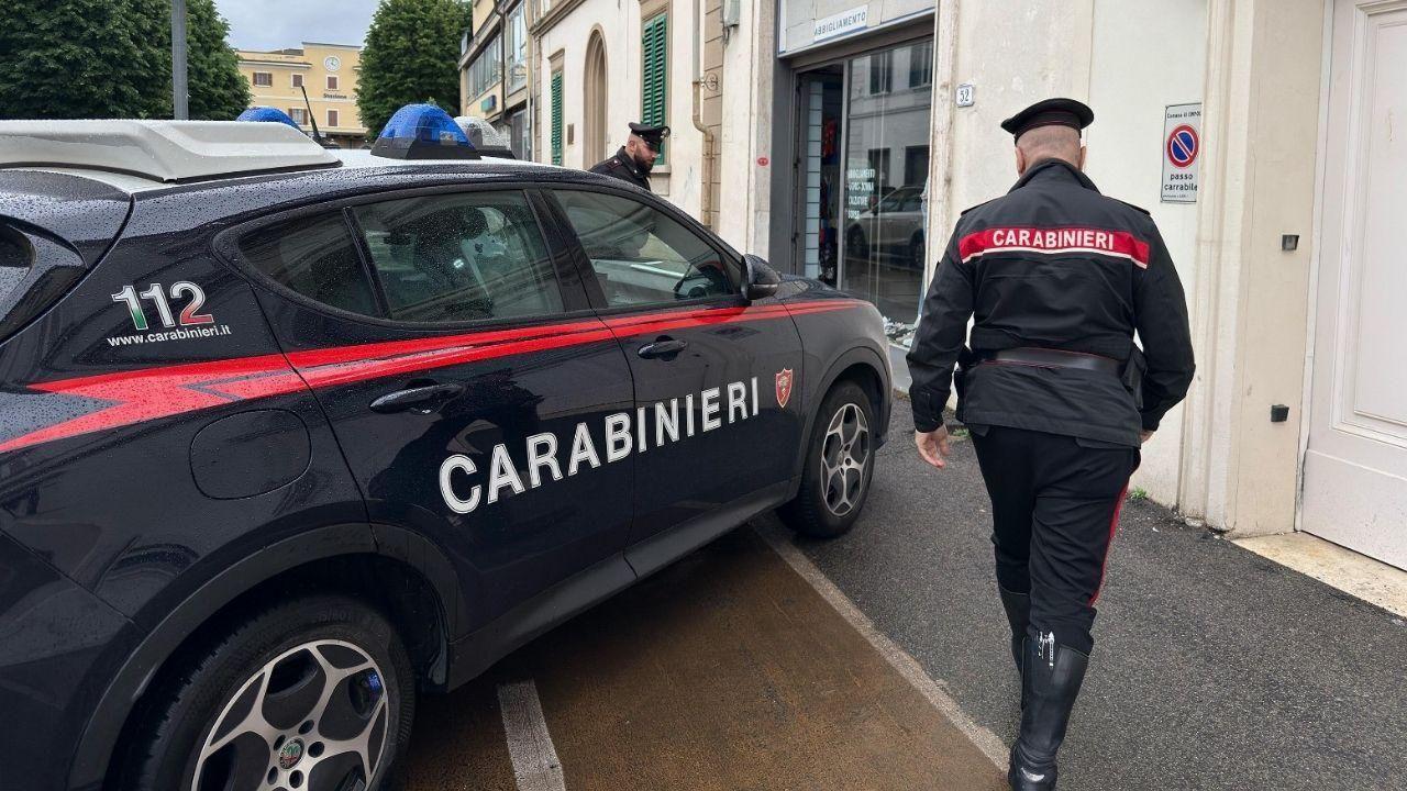 
	I carabinieri sul luogo della rapina (Foto di Paolo Nucci)

