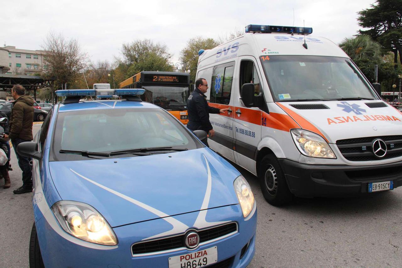 Paura alla stazione di Livorno: ventenne sviene sull’Intercity per Napoli