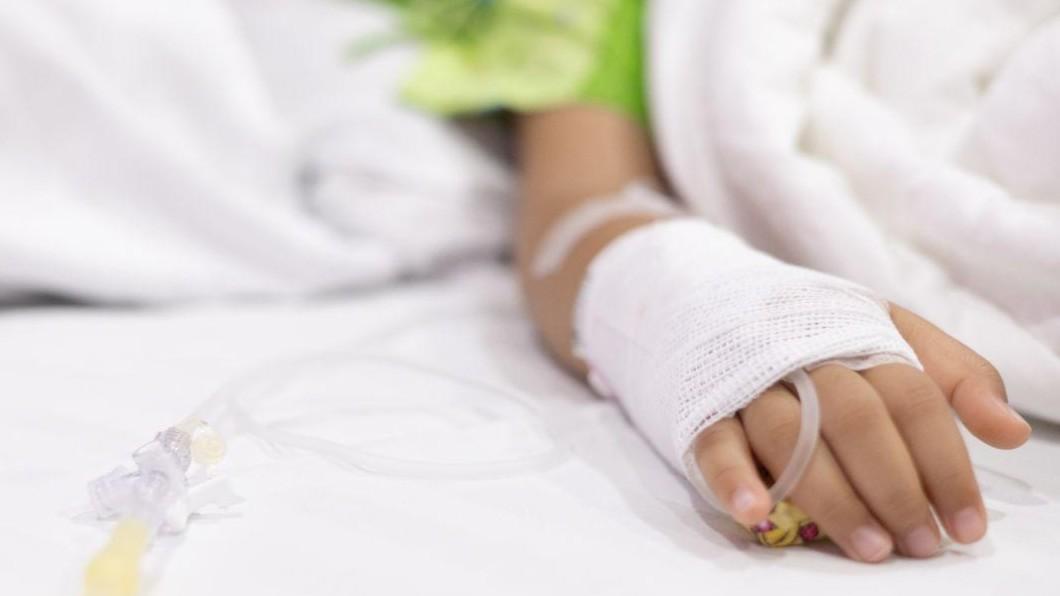 Drammatico incidente domestico: bimbo di 5 anni ustionato dall’acqua bollente, è grave