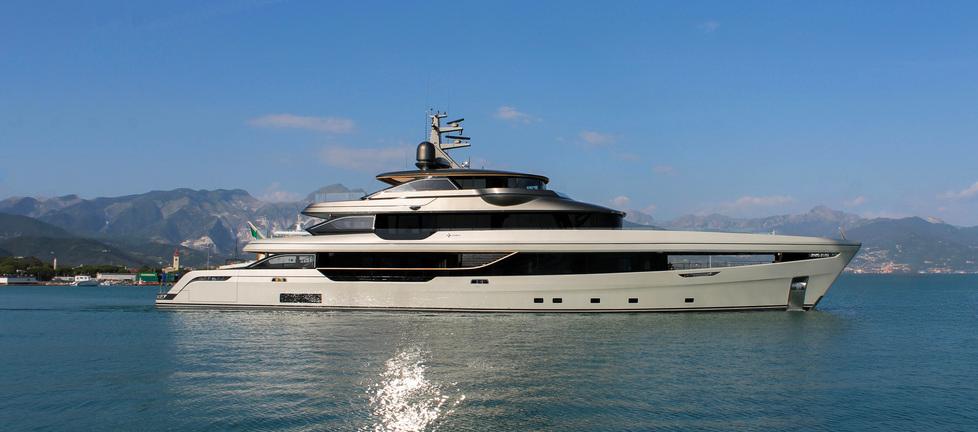Un esemplare di Admiral Panorama 50m