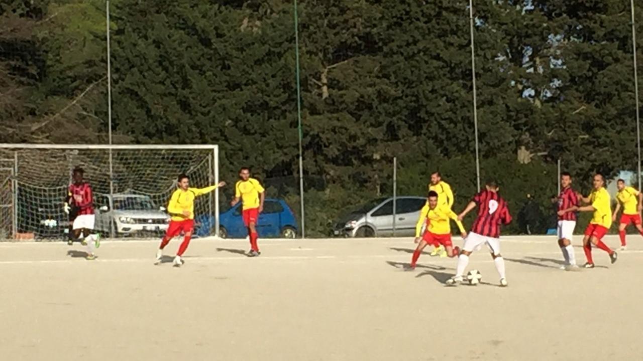 Il calcio, filo invisibile che tiene insieme comunità e piccoli paesi