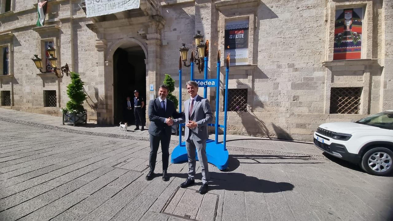 Il sindaco di Sassari, Giuseppe Mascia, e l'amministratore delegato di Medea, Ruggero Bimbatti - foto Mauro Chessa