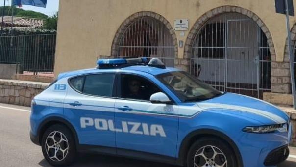 Arzachena, insulti e minacce di morte contro la vicina di casa: 49enne allontanato con il braccialetto elettronico