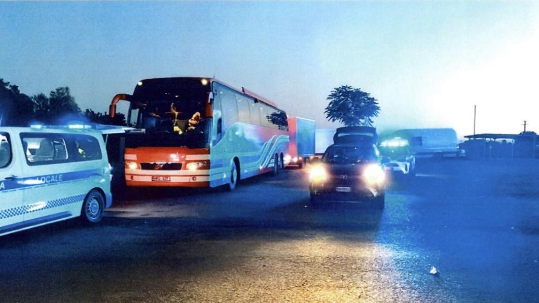 Trasporti abusivi dalla Moldavia: la polizia locale ferma tre furgoni