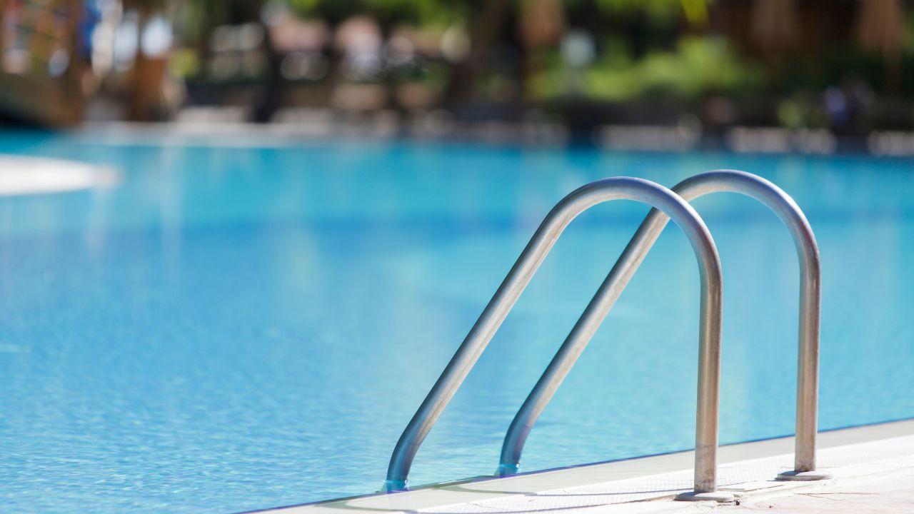 Paura in piscina 