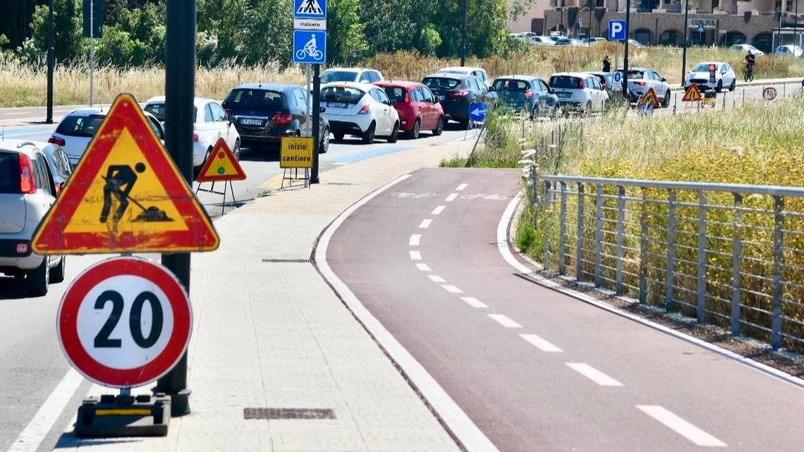 Olbia, tra cantieri e strade paralizzate: scattano le multe del Comune