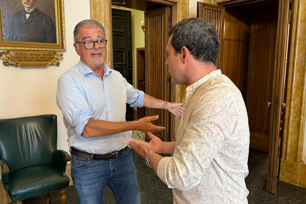 Ferrara, sindaco Fabbri denunciato per intimidazione: la Digos chiama tre consiglieri