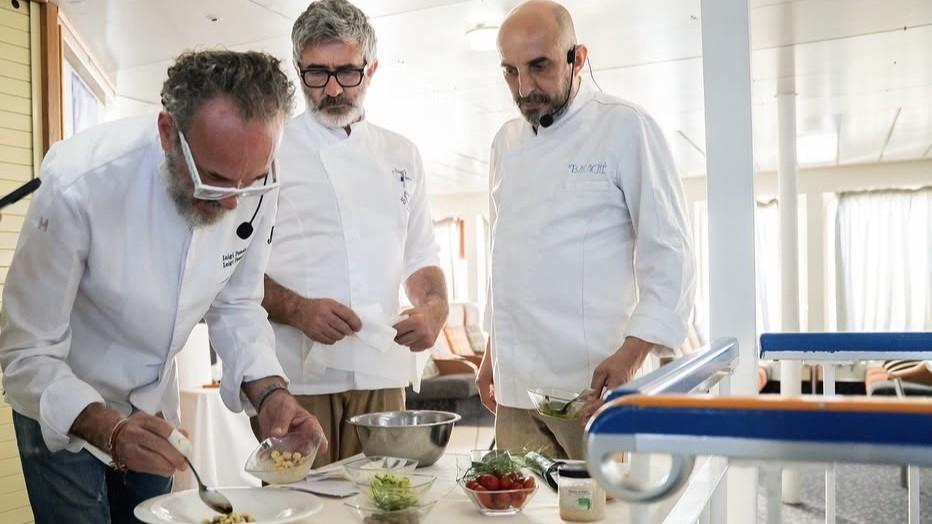 Girotonno, Carloforte diventa la capitale mondiale del tonno: chef da 8 nazioni e 5 continenti