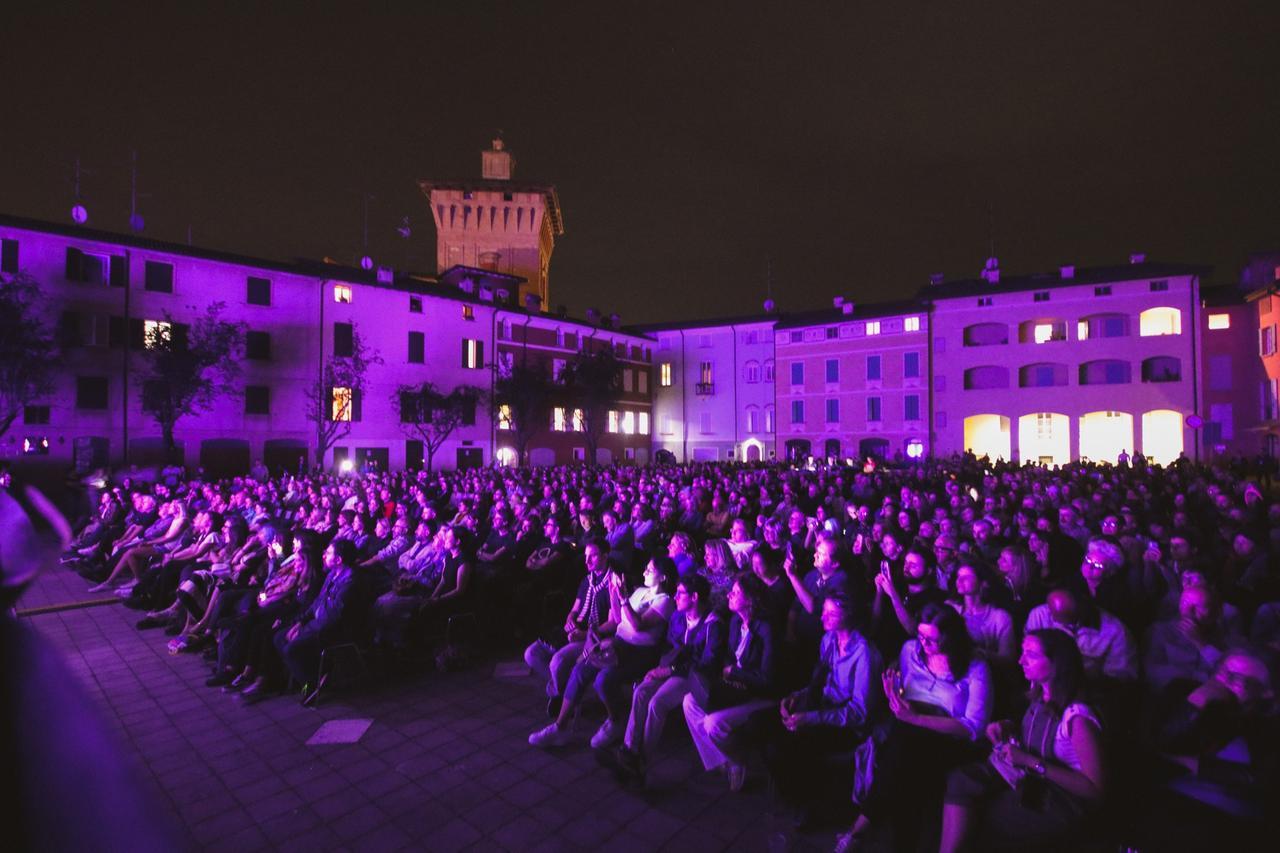 Al via FestivaLove, a Scandiano tre giorni di spettacoli, incontri e concerti: stasera si comincia con Dardust