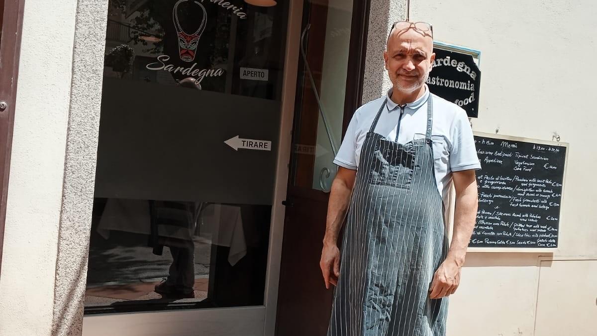 Solo quattro tavoli in centro a Dorgali, nei piatti ingredienti a chilometro zero