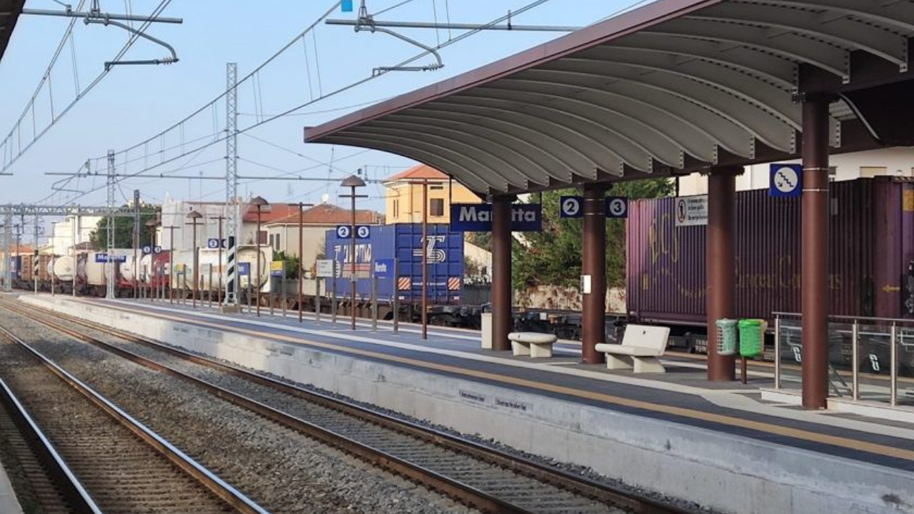 La stazione di Marotta (foto archivio)