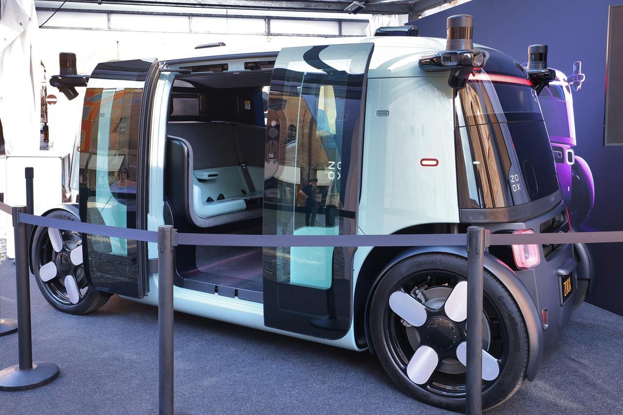 Il robo-taxi Zoox (foto di Carlo Foschi)