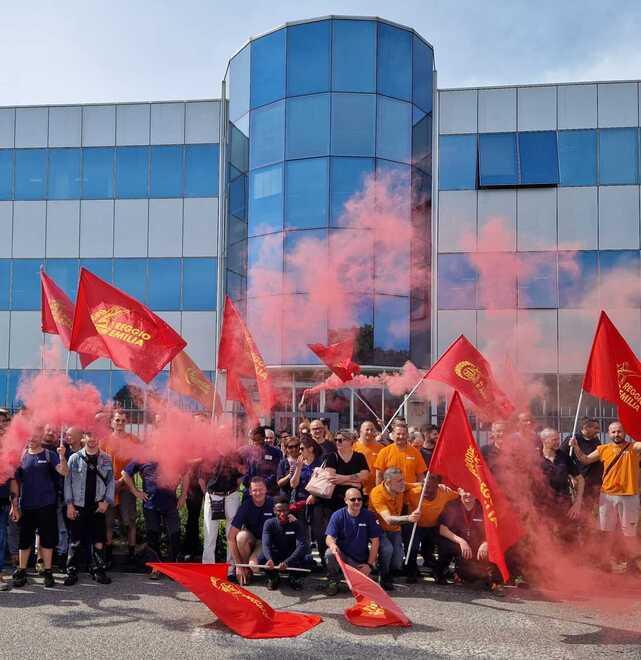 Sciopero alla Cobo di Cadelbosco Sopra. I lavoratori: «Segnali preoccupanti: temiamo la dismissione». I motivi della protesta