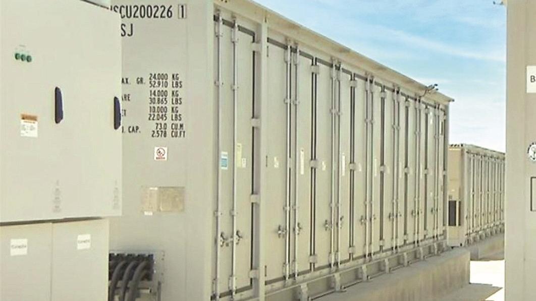 Mega impianto a Fossoli: cento container-batteria