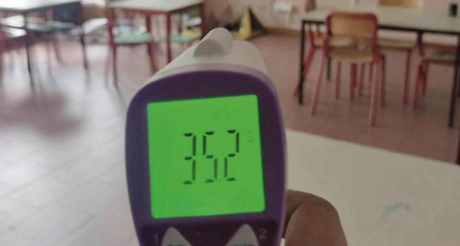 Scuole come forni a Modena, allarme esami: «Troppo caldo, sicurezza a rischio»