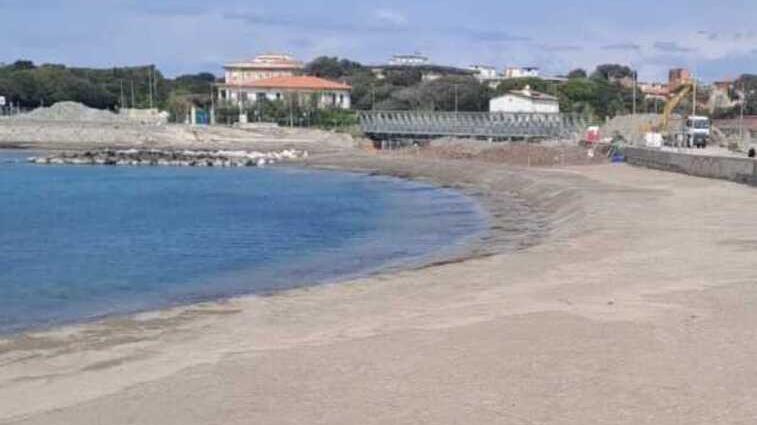Livorno dove l'estate non è inclusiva: «Niente mare libero a Livorno per chi vive sulla sedia a rotelle»<br>