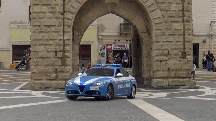 Maxi operazione della polizia, un arresto e un chilo e mezzo di droga sequestrata: ecco dove