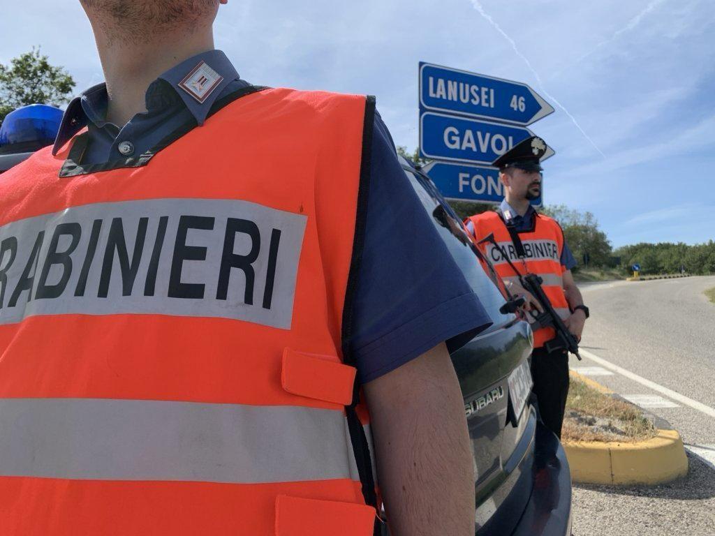 Truffa online su false offerte di lavoro: due persone denunciate