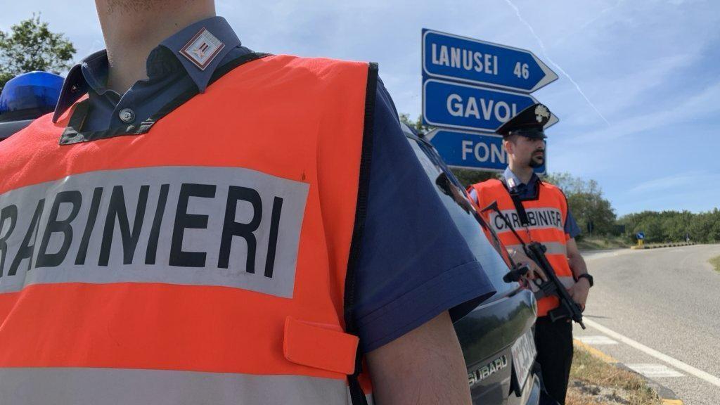 Truffa online su false offerte di lavoro: due persone denunciate