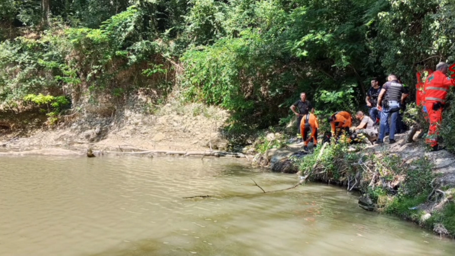 Reggio Emilia, ragazzino di 15 anni disperso dopo un tuffo nel Crostolo a Rivalta: trovato senza vita