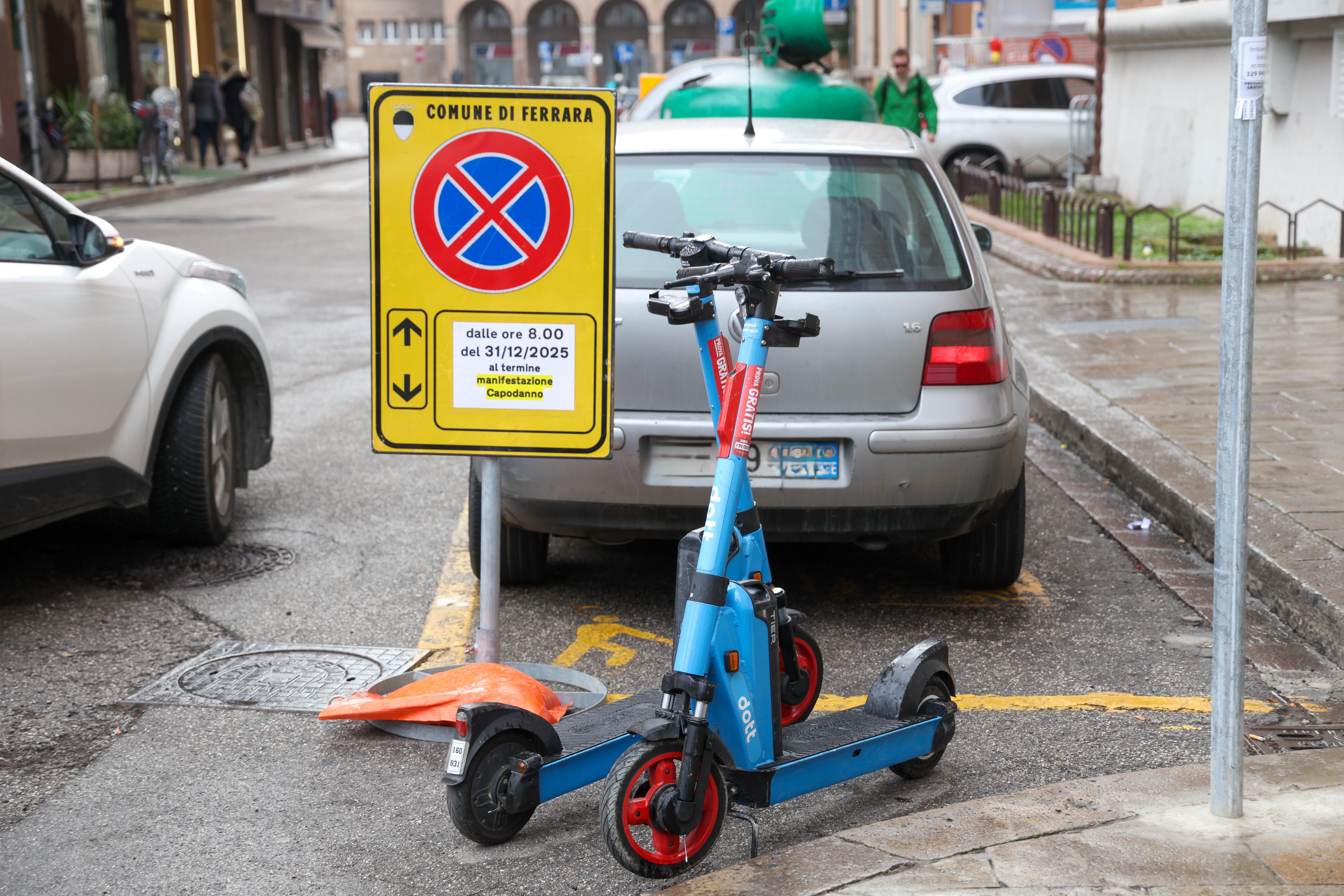 Monopattini sì o no? Il Comune di Ferrara si prende sei mesi per decidere