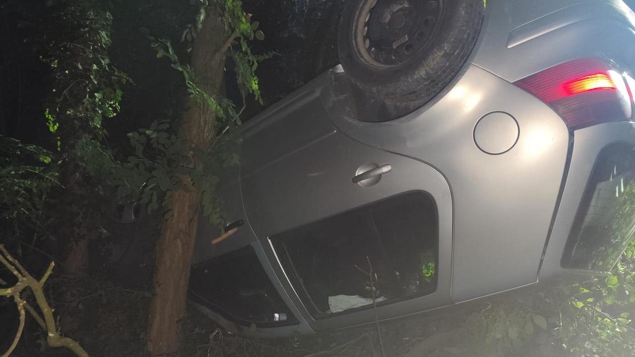 Auto nel fosso a Santa Bianca, all’arrivo i soccorritori non trovano nessuno