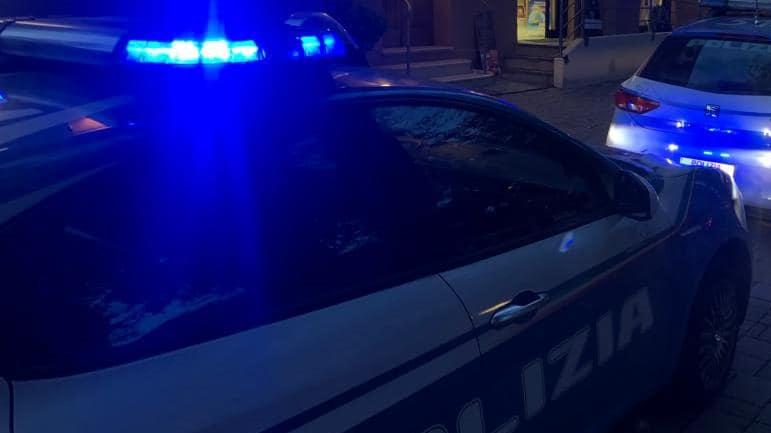 Reggio Emilia, accoltellato al torace in piazza San Zenone