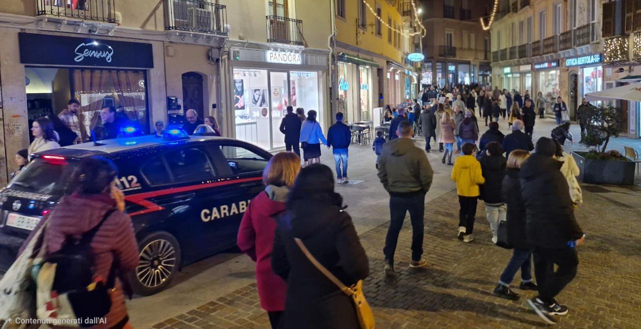 Allievi carabinieri in azione, inseguono e bloccano un ladro durante una giornata libera