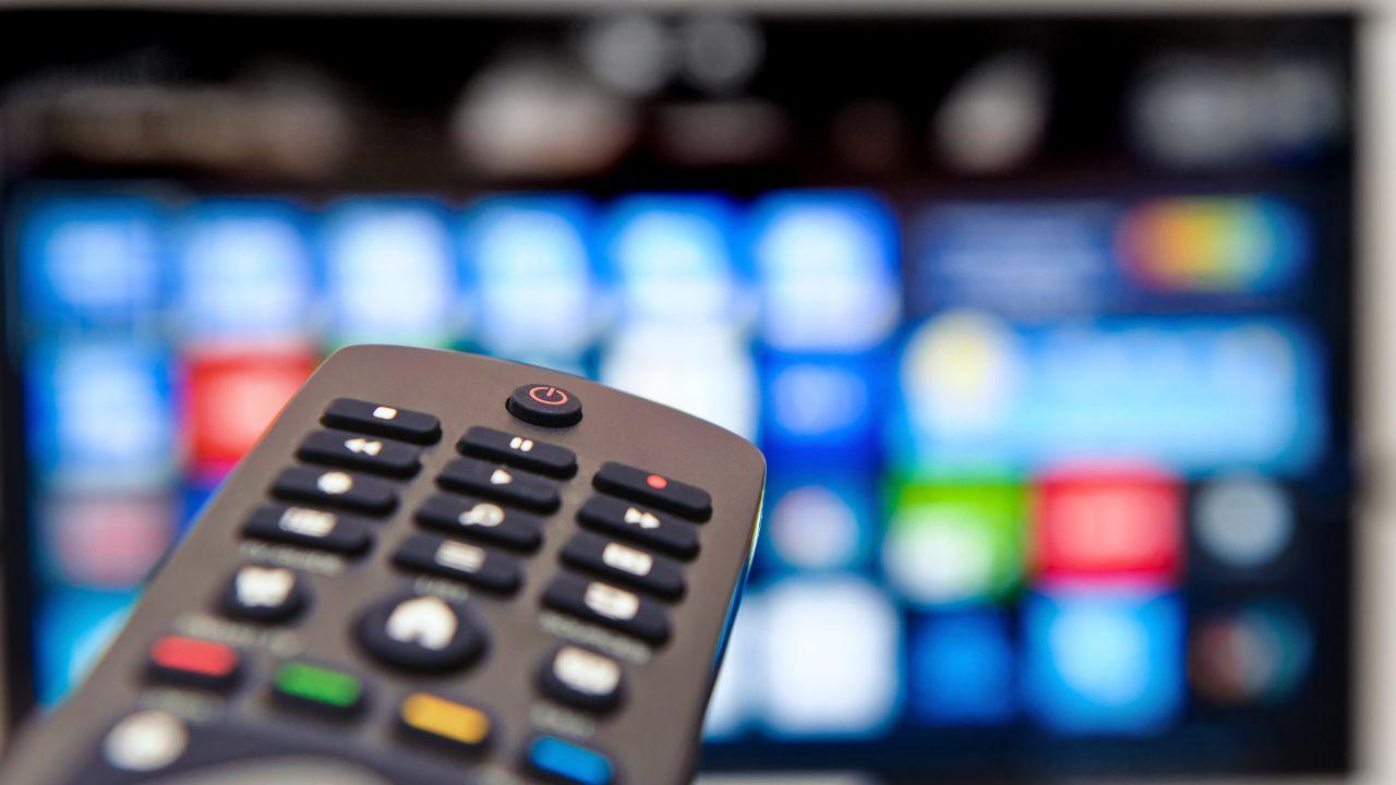Smart tv Samsung bloccate da un pop-up: il messaggio che appare, che cos’è e come eliminarlo