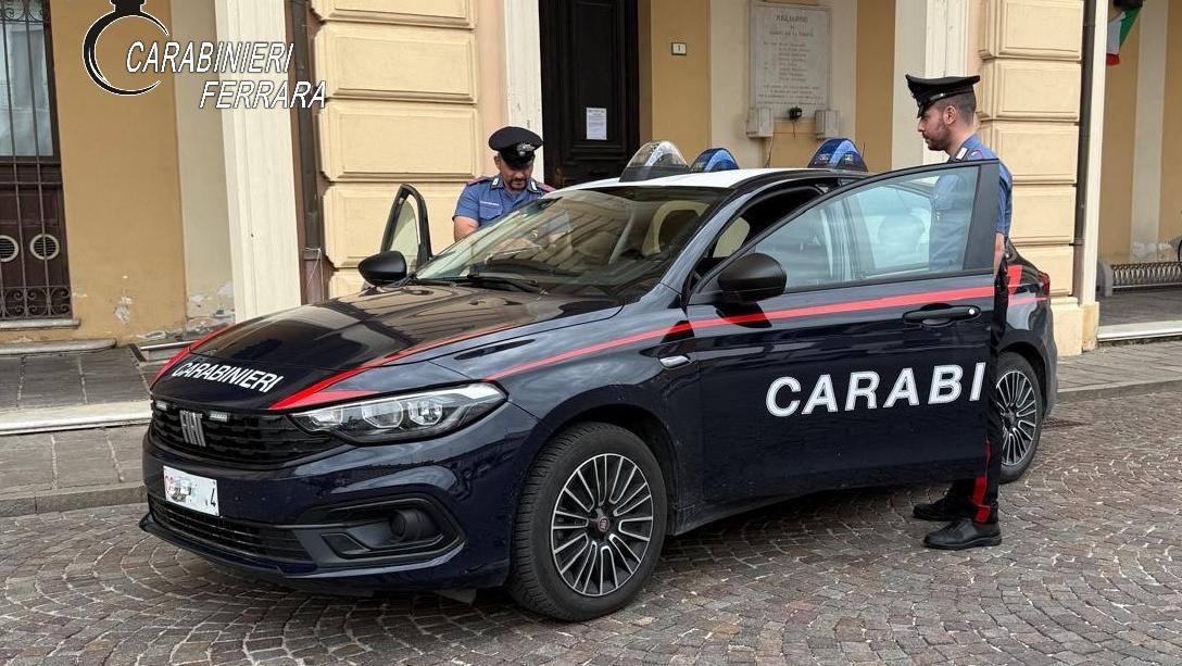 Ubriaco, molesto e armato: scatta l’arresto dei carabinieri a Migliarino